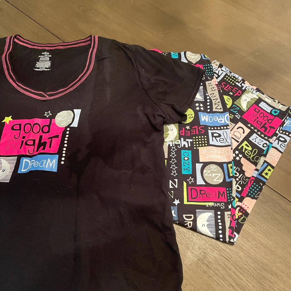 Pj Set 2 Pieces/Tee & Crop Bottoms 60/40 cot/poly